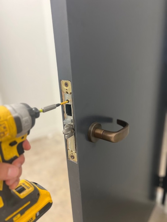 Locksmith-Hamilton-ON