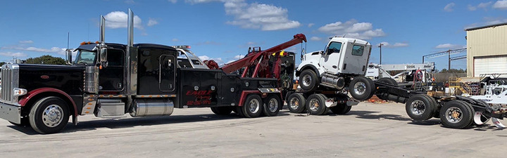 Heavy Duty Towing - Austin Towing Company