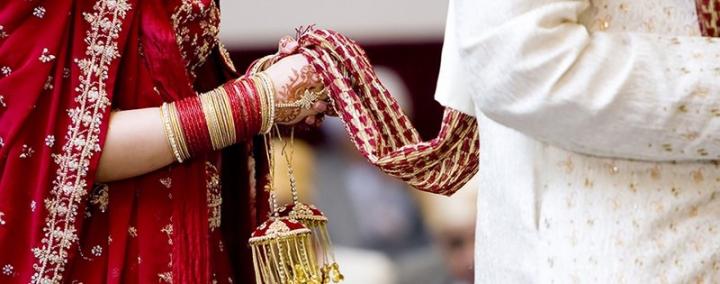 How do matrimonial sites help to find a Sikh bride for marriage?