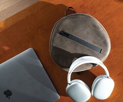 Review: AirPods Max Shield Case by Waterfield Designs