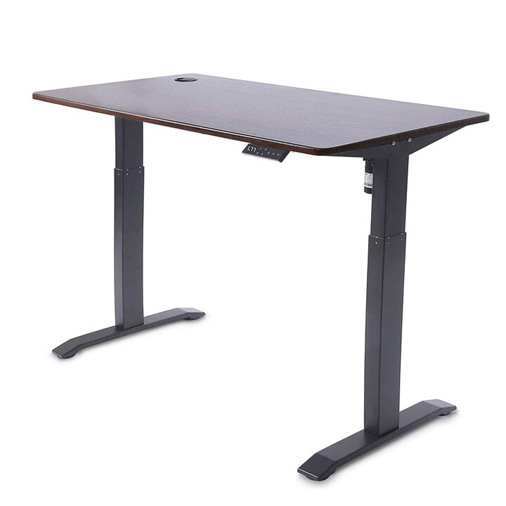 The role of a custom adjustable desk