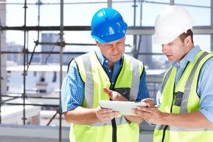 The Role of Commercial Contractors in Minimising Construction Risks