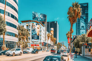 Ultimate Hollywood Celebrity Homes Tour with AI Navigation