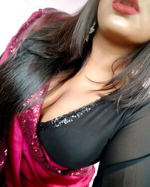 FIND THE RIGHT ESCORTS IN POWAI FOR EROTIC SERVICE
