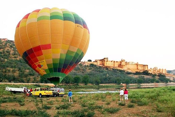 What Is The Cost Of A Hot Air Balloon In India?