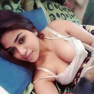 Cheap rate Noida call girls available for In-call, Out-call escort service