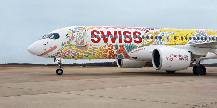 Come posso comunicare con l'operatore Swiss Air?