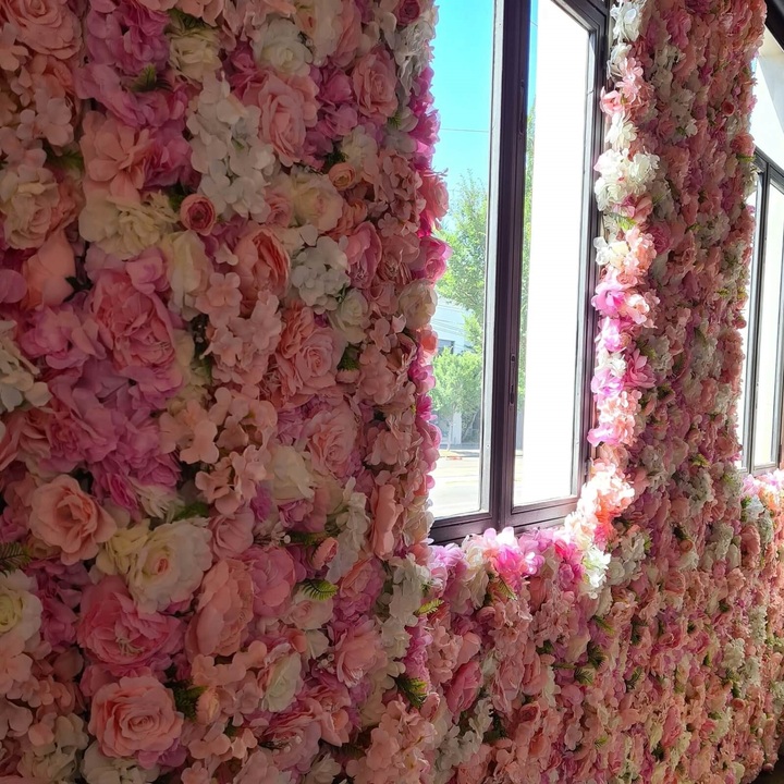 Hire Charming Flower Backdrops in Melbourne For Enhanced Space