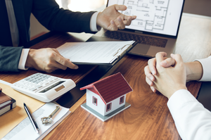 The Role of an Adelaide Conveyancer in Buying and Selling Property