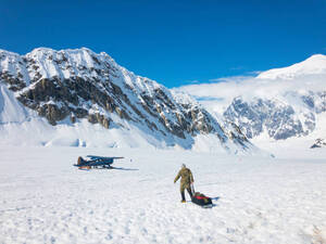 The Best Time and Places for Heli-Skiing in Alaska