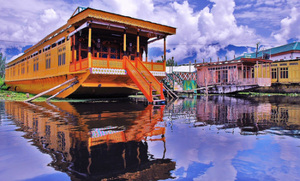 Jammu &amp; Kashmir: The Jewel of Northern India!