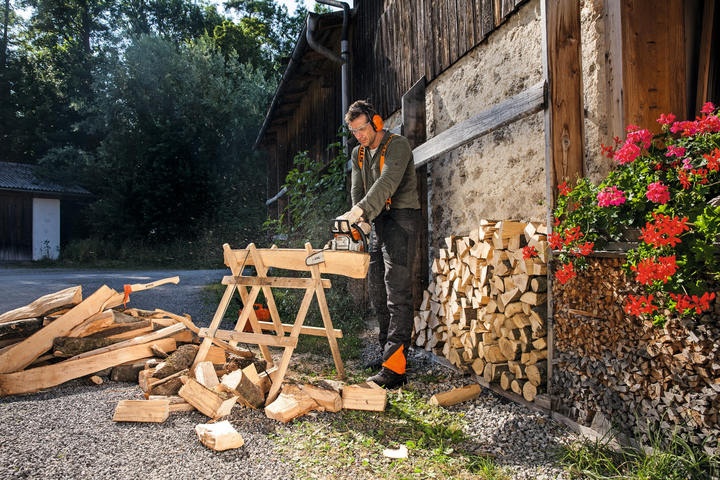 Step-by-step process for repairing chainsaw parts