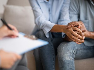 How Can a Therapist Help Manage Mental Health Disorders?