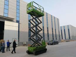 What are the main contents of mechanical maintenance of the lifting platform?