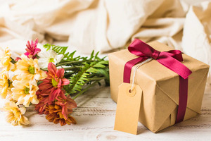 How to Be a Better Gift-giver Than Santa Claus!