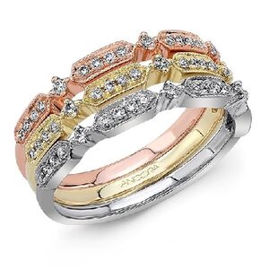 Here Are 6 Essential Tips for Buying Wedding Bands