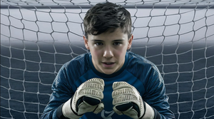 Football Gloves Youth Fit Guide: Avoiding Common Sizing Mistakes