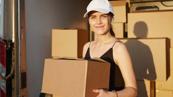 Things to Consider While Choosing Professional Movers