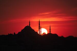 Istanbul Guide Tour - Immerse Yourself in the Cosmopolitan City