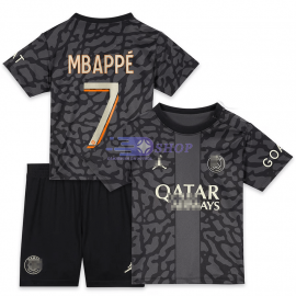 mbappe de niño real madrid