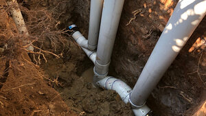 Why You Need to Call a Plumber in an Emergency and Not Do a DIY drain repair