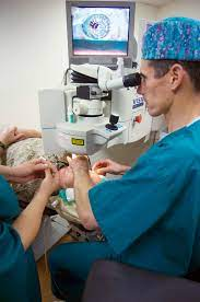 Benefits of laser cataract surgery in Delhi 