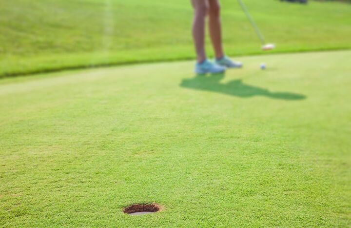 Why a Backyard Putting Green is the Perfect Addition to Your Home