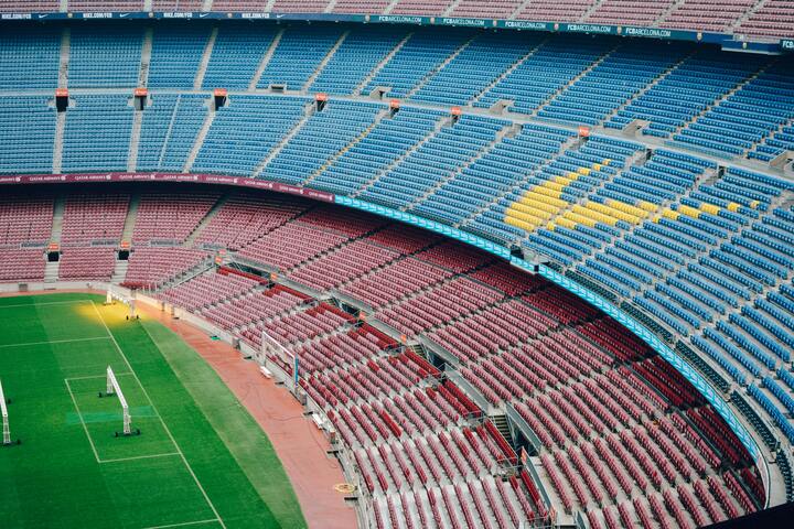 Bleacher Companies vs. DIY: Which Way to Buy Used Bleachers?