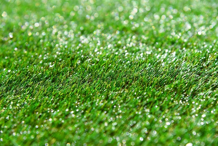 Should You Be Installing Fake Grass By Yourself?