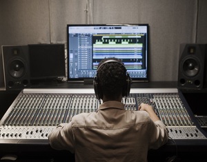 Maximizing Your Mixes with the Best Studio Monitors