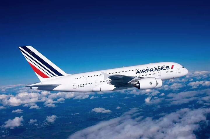 ¿Cómo llamar a un agente en directo en Air France Panamá?